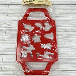 Christmas Around The World Cookie Cutter Mold One Step Pan Plastic 9 design Vtg